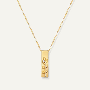 leove white gold pendant