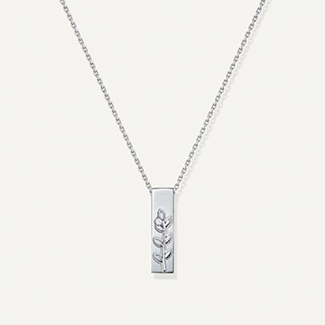 leove white gold pendant