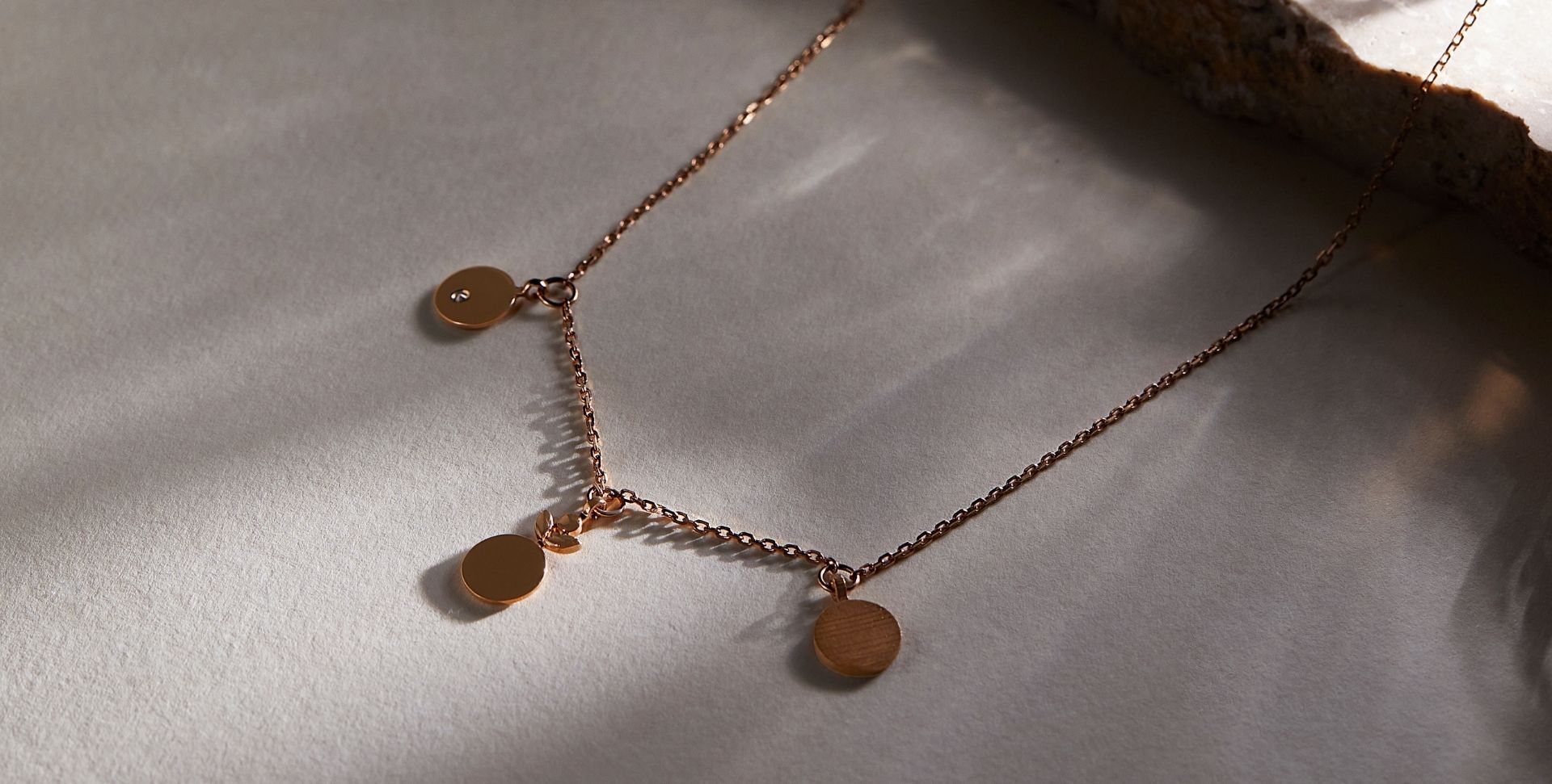 jewelry gifts for women's day