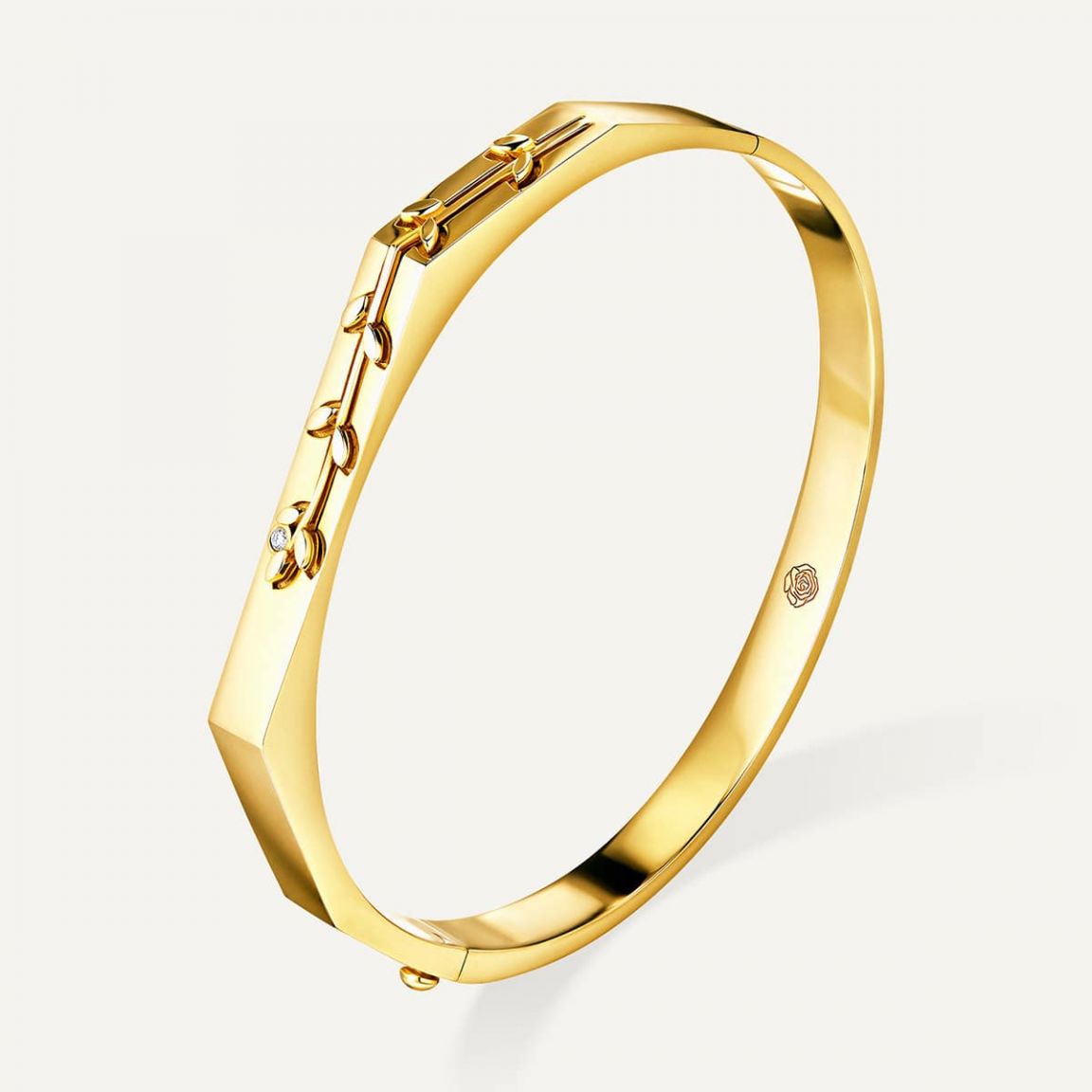 Leove Diamond Bangle Yellow Gold